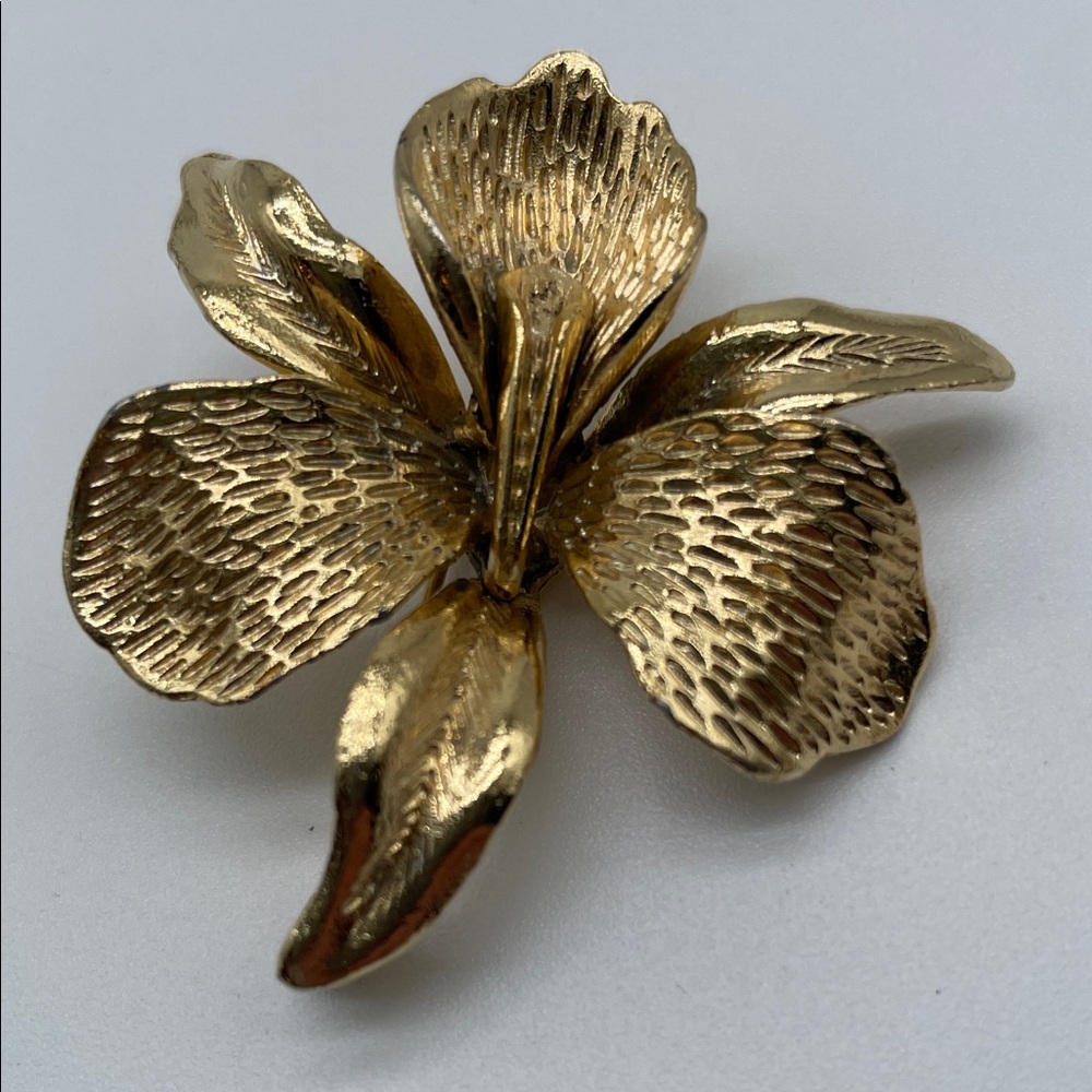 Gold Orchid Floral Brooch